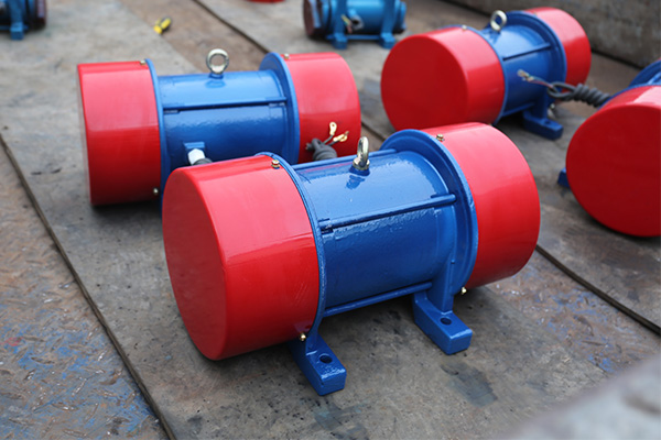 YZS振動電機(jī) YZS振動電機(jī)